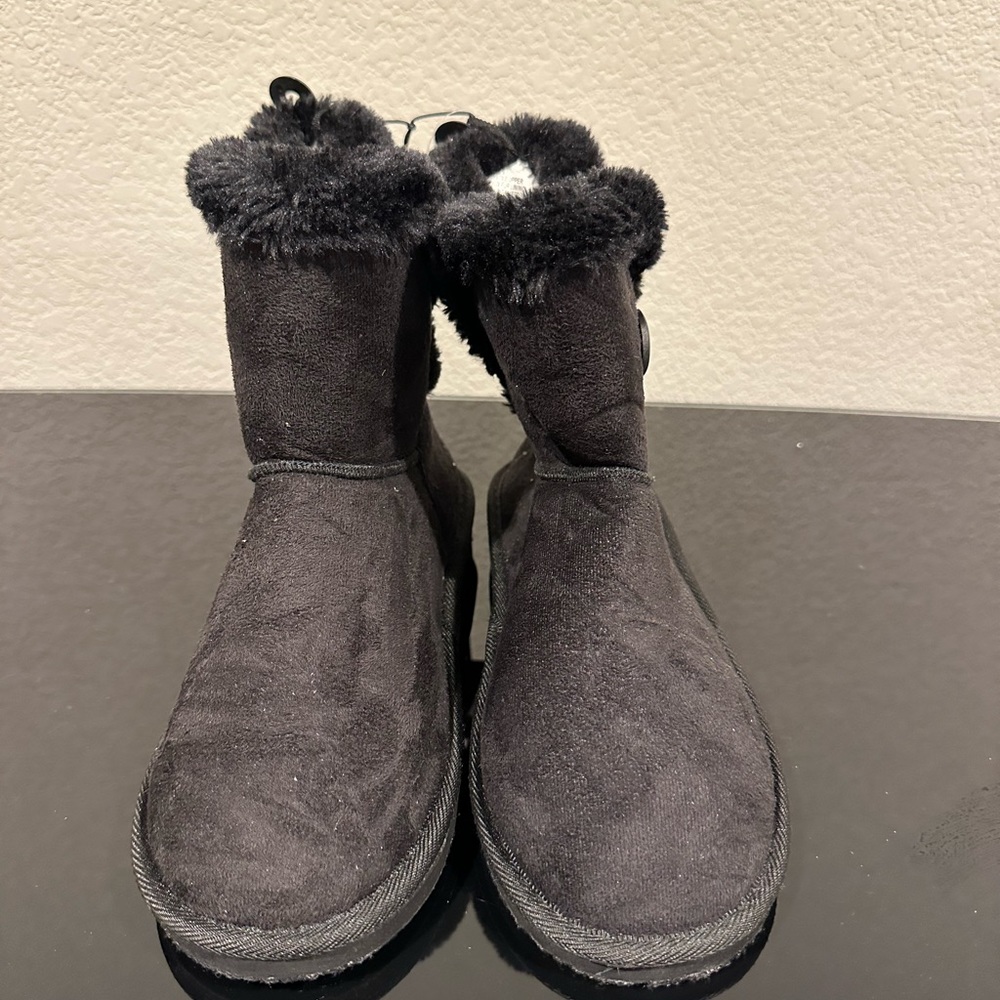 Just be Black Lined Boots